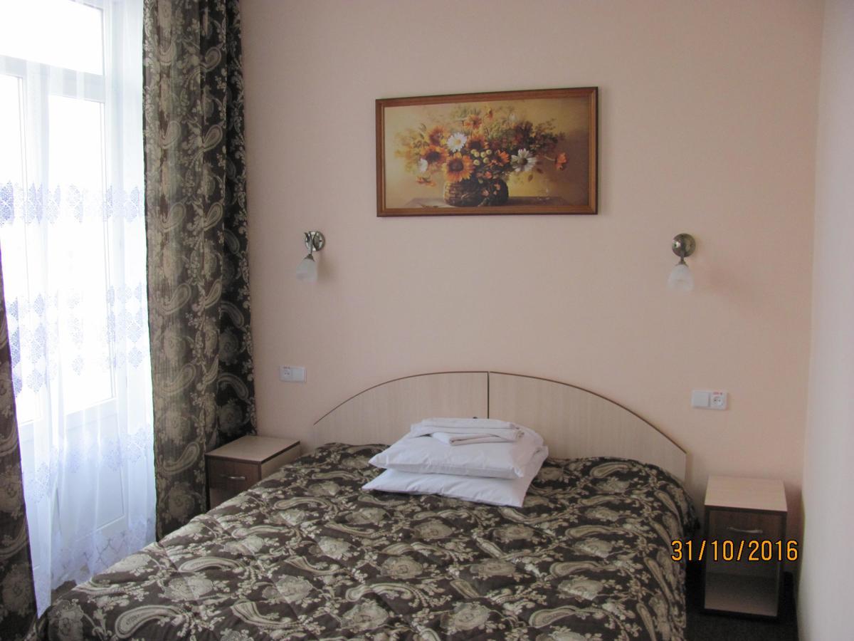 Hotel Vinnytsia Sawoy Екстериор снимка