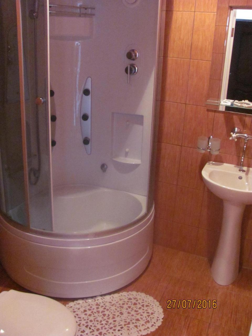 Hotel Vinnytsia Sawoy Екстериор снимка