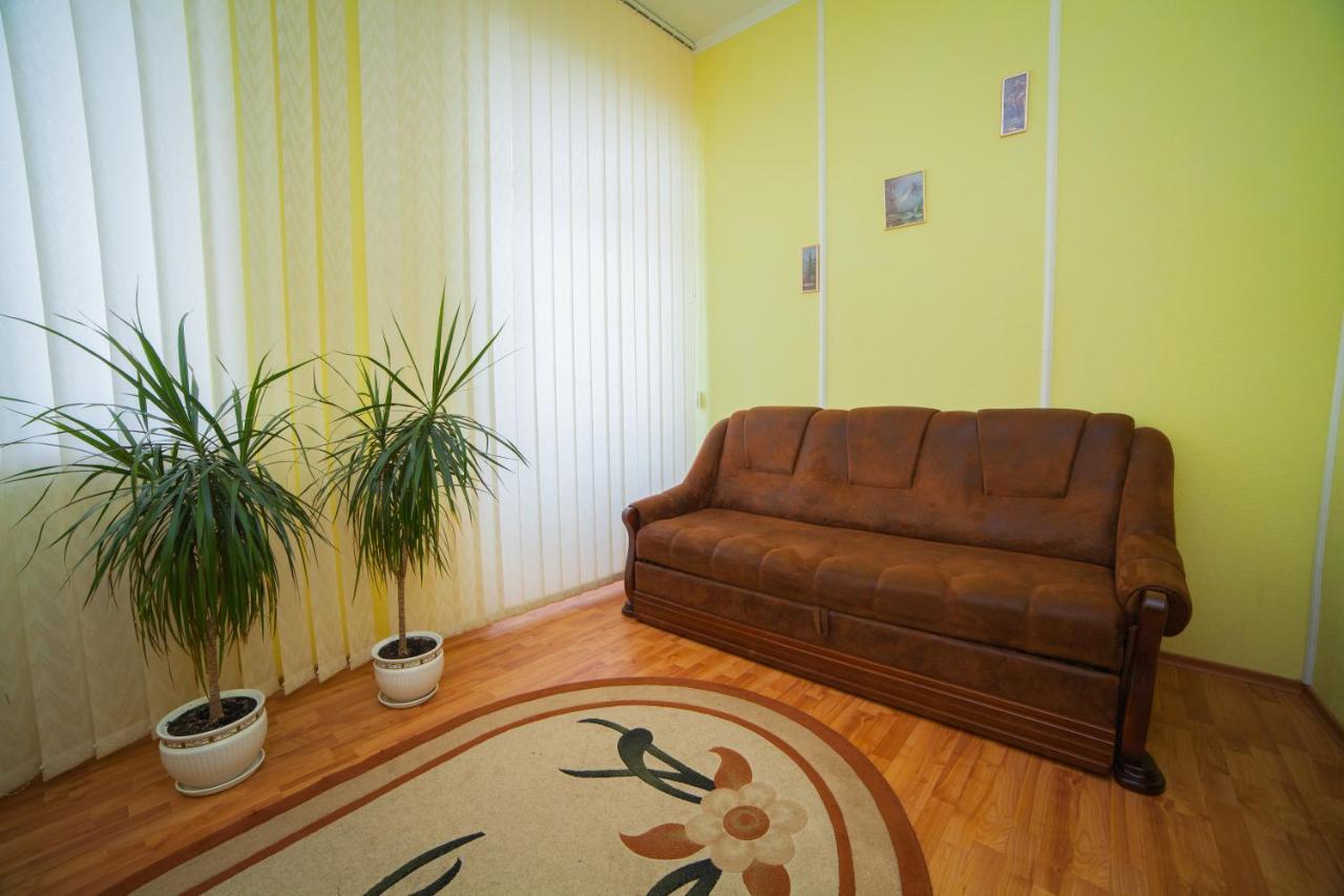 Hotel Vinnytsia Sawoy Стая снимка